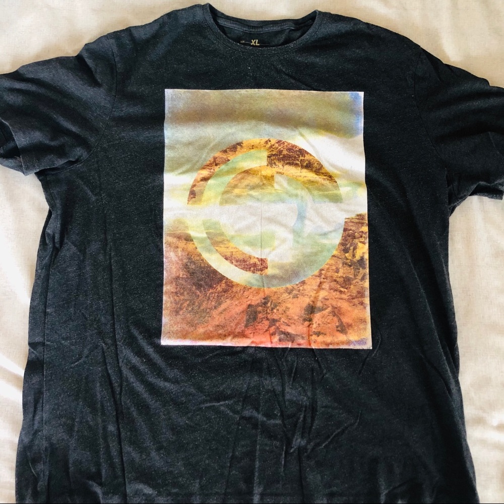 Men’s Banana Republic XL Dark Gray Graphic Tee